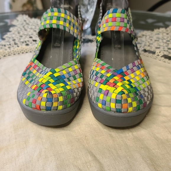 Steve Madden weave strap wedge shoes - Picture 8 of 9